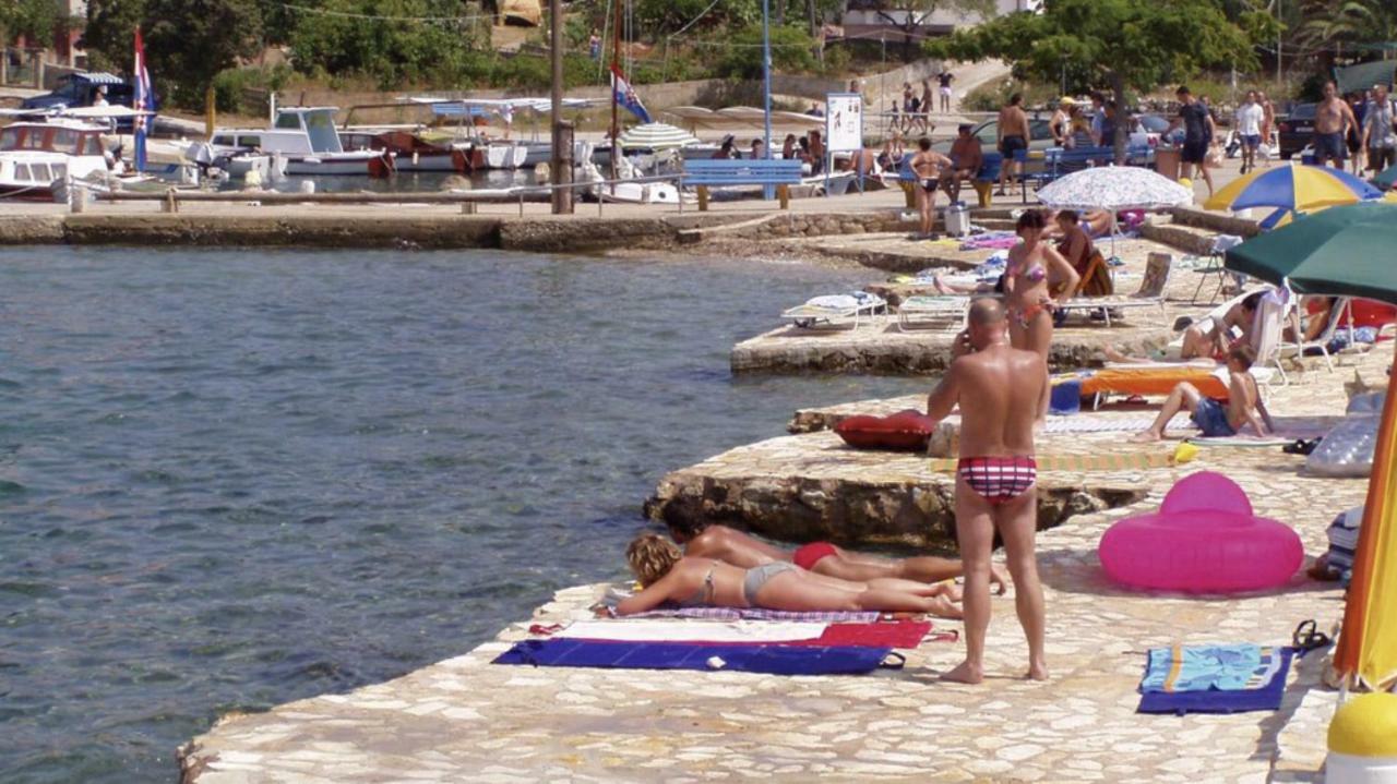 Ceprljanda Ugljan Διαμέρισμα Εξωτερικό φωτογραφία
